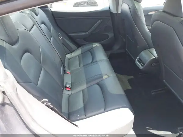5YJ3E1EA5PF709931 2023 TESLA MODEL 3 - Image 8