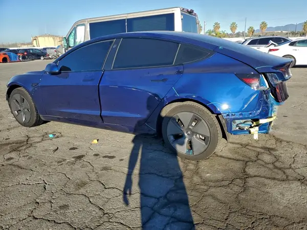 5YJ3E1EA5PF711579 2023 TESLA MODEL 3 - Image 2