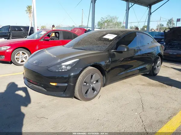 5YJ3E1EA5PF712974 2023 TESLA MODEL 3 - Image 2