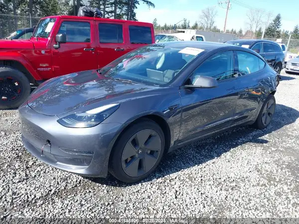 5YJ3E1EA5PF714126 2023 TESLA MODEL 3 - Image 2