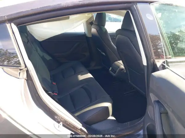 5YJ3E1EA5PF714126 2023 TESLA MODEL 3 - Image 8