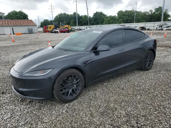 5YJ3E1EA5RF717028 2024 TESLA MODEL 3 - Image 1