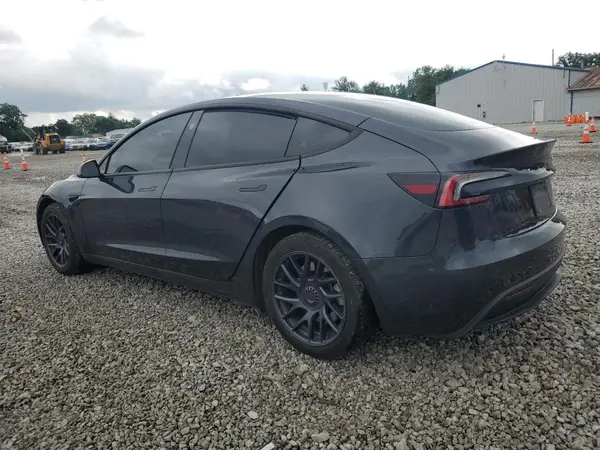 5YJ3E1EA5RF717028 2024 TESLA MODEL 3 - Image 2