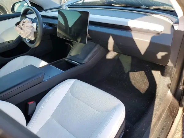 5YJ3E1EA5RF718146 2024 TESLA MODEL 3 - Image 8