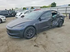 5YJ3E1EA5RF725601 2024 TESLA MODEL 3
