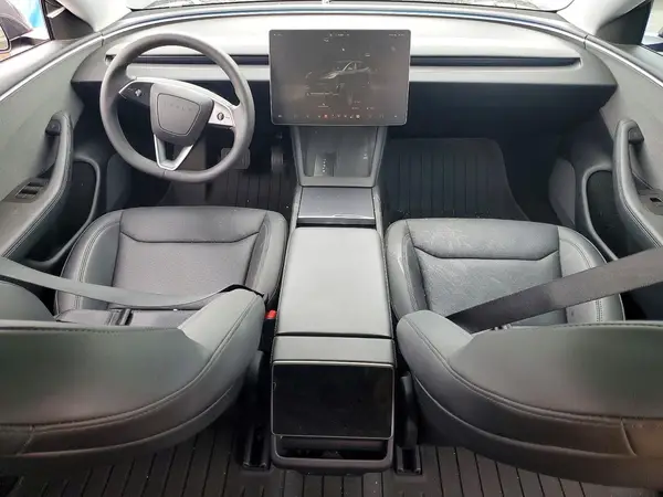 5YJ3E1EA5RF725601 2024 TESLA MODEL 3 - Image 8