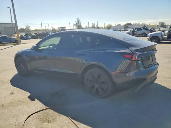 5YJ3E1EA5RF726005 2024 TESLA MODEL 3 - Image 2