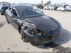 5YJ3E1EA5RF726263 2024 TESLA MODEL 3