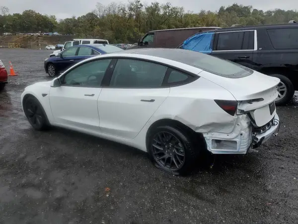 5YJ3E1EA5RF728546 2024 TESLA MODEL 3 - Image 2