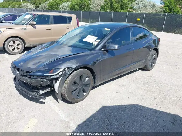 5YJ3E1EA5RF728692 2024 TESLA MODEL 3 - Image 2