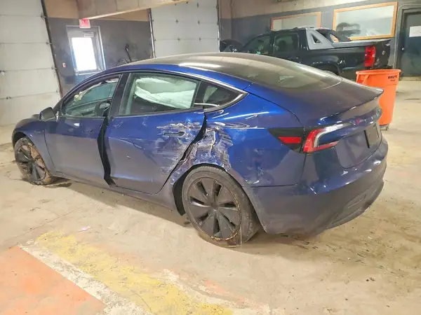 5YJ3E1EA5RF739692 2024 TESLA MODEL 3 - Image 2