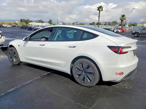 5YJ3E1EA5RF739885 2024 TESLA MODEL 3 - Image 2