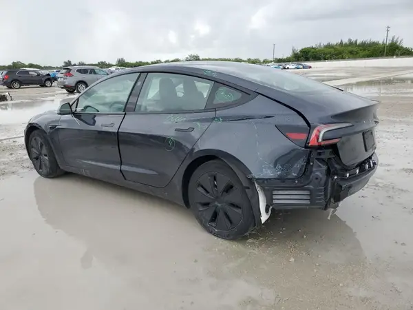 5YJ3E1EA5RF742544 2024 TESLA MODEL 3 - Image 2