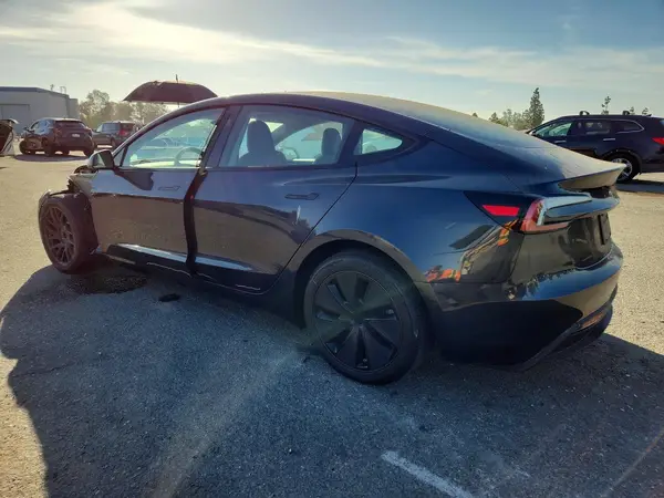5YJ3E1EA5RF743418 2024 TESLA MODEL 3 - Image 2