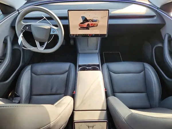 5YJ3E1EA5RF743418 2024 TESLA MODEL 3 - Image 8