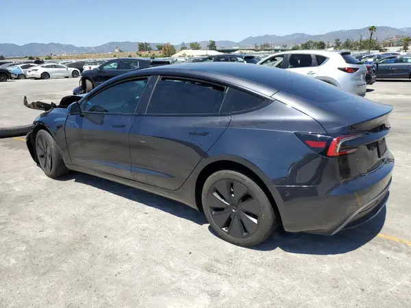 5YJ3E1EA5RF744407 2024 TESLA MODEL 3 - Image 2