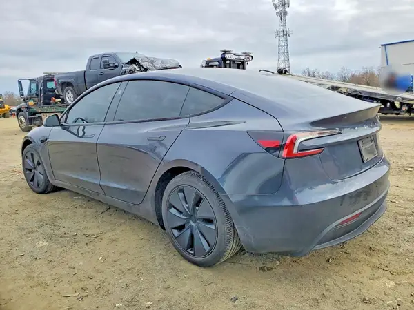 5YJ3E1EA5RF749137 2024 TESLA MODEL 3 - Image 2