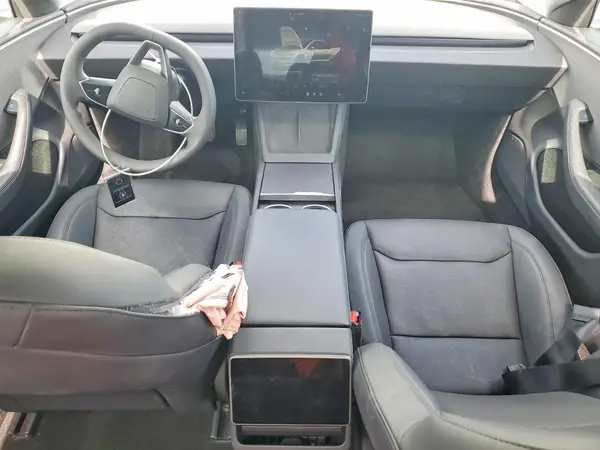 5YJ3E1EA5RF749672 2024 TESLA MODEL 3 - Image 8