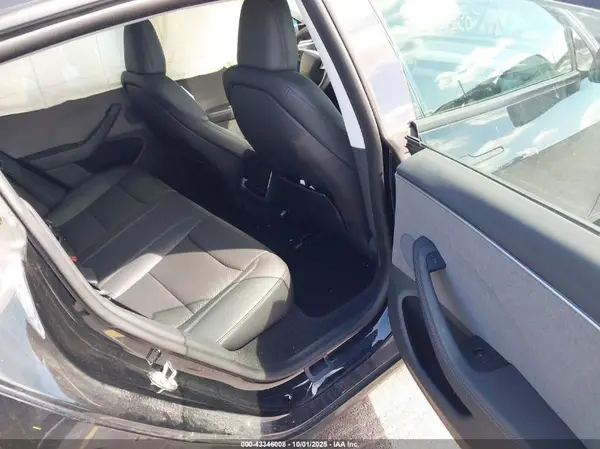 5YJ3E1EA5RF751762 2024 TESLA MODEL 3 - Image 8