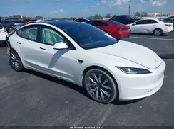 5YJ3E1EA5RF752328 2024 TESLA MODEL 3