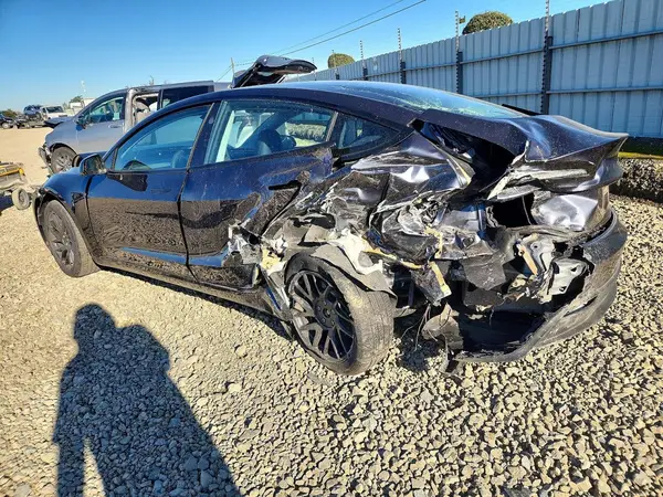 5YJ3E1EA5RF754922 2024 TESLA MODEL 3 - Image 2