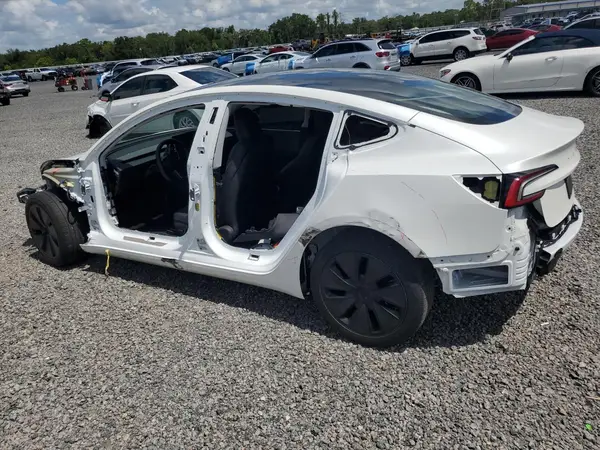 5YJ3E1EA5RF756458 2024 TESLA MODEL 3 - Image 2