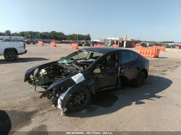 5YJ3E1EA5RF767654 2024 TESLA MODEL 3 - Image 2
