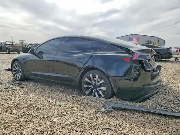 5YJ3E1EA5RF768013 2024 TESLA MODEL 3 - Image 2