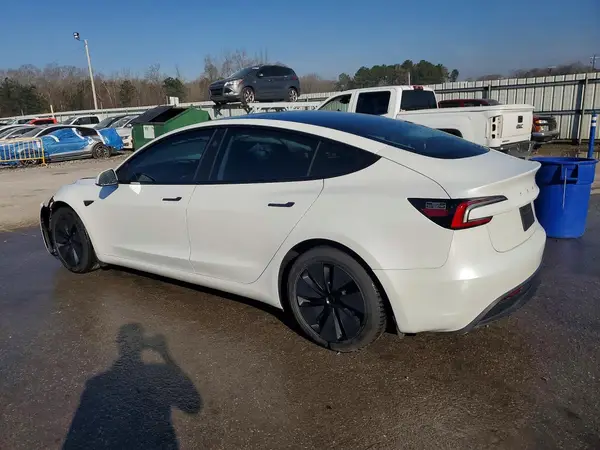 5YJ3E1EA5RF769467 2024 TESLA MODEL 3 - Image 2