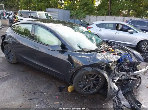 5YJ3E1EA5RF772238 2024 TESLA MODEL 3 - Image 1