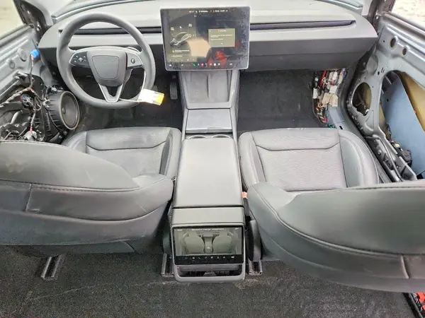 5YJ3E1EA5RF772501 2024 TESLA MODEL 3 - Image 8