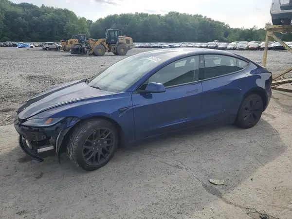 5YJ3E1EA5RF772529 2024 TESLA MODEL 3 - Image 1