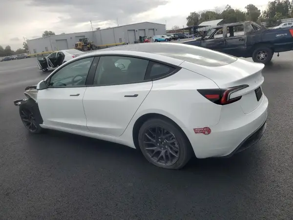 5YJ3E1EA5RF784860 2024 TESLA MODEL 3 - Image 2
