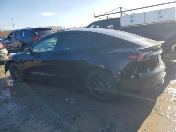5YJ3E1EA5RF825276 2024 TESLA MODEL 3 - Image 2