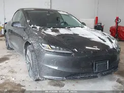 5YJ3E1EA5RF826010 2024 TESLA MODEL 3