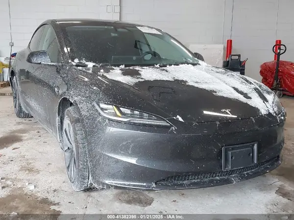 5YJ3E1EA5RF826010 2024 TESLA MODEL 3 - Image 1