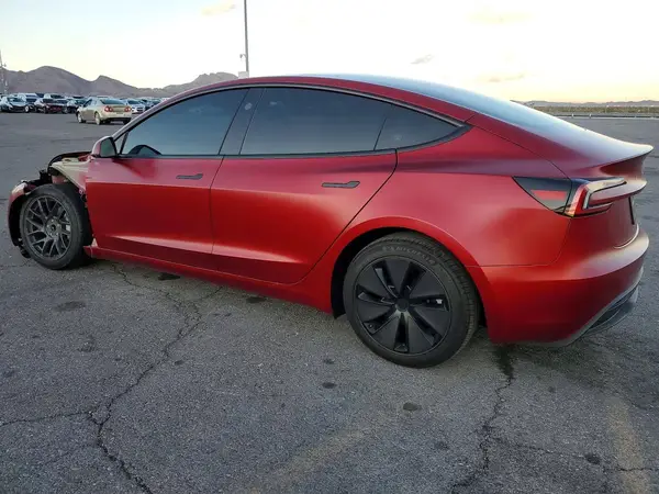 5YJ3E1EA5RF827366 2024 TESLA MODEL 3 - Image 2