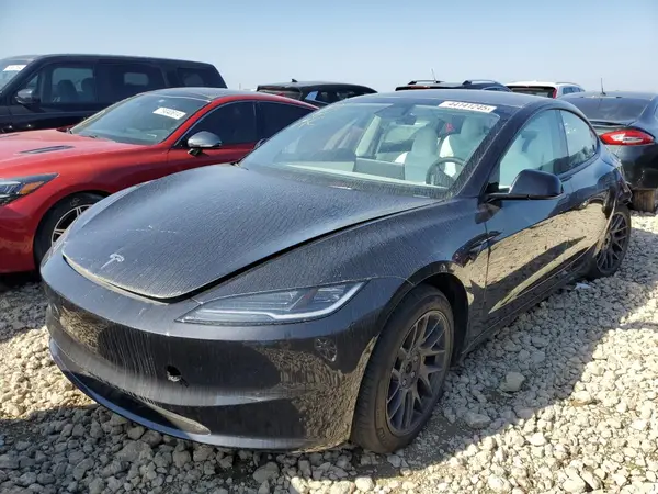 5YJ3E1EA5RF830073 2024 TESLA MODEL 3 - Image 1