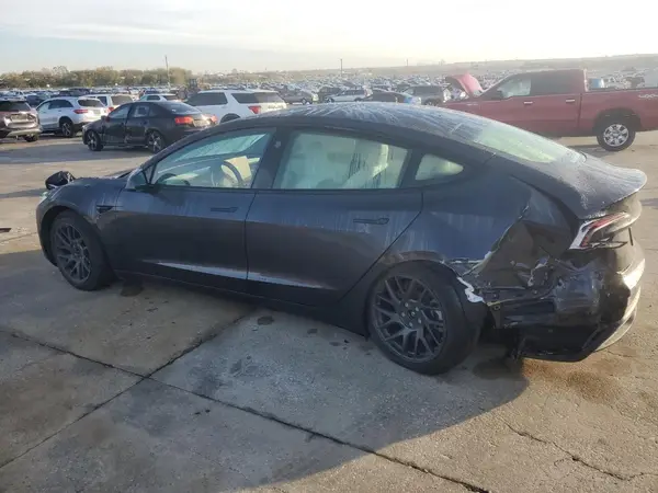 5YJ3E1EA5RF830073 2024 TESLA MODEL 3 - Image 2