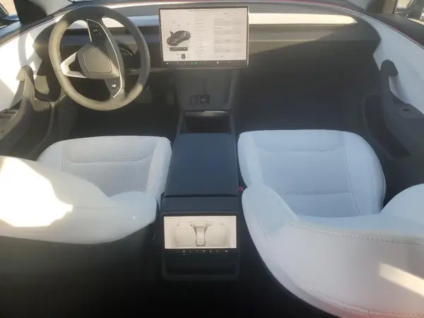 5YJ3E1EA5RF830073 2024 TESLA MODEL 3 - Image 8