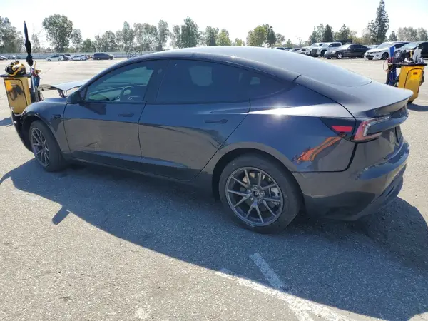 5YJ3E1EA5RF831272 2024 TESLA MODEL 3 - Image 2