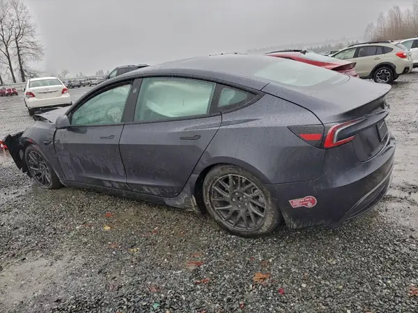 5YJ3E1EA5RF831479 2024 TESLA MODEL 3 - Image 2