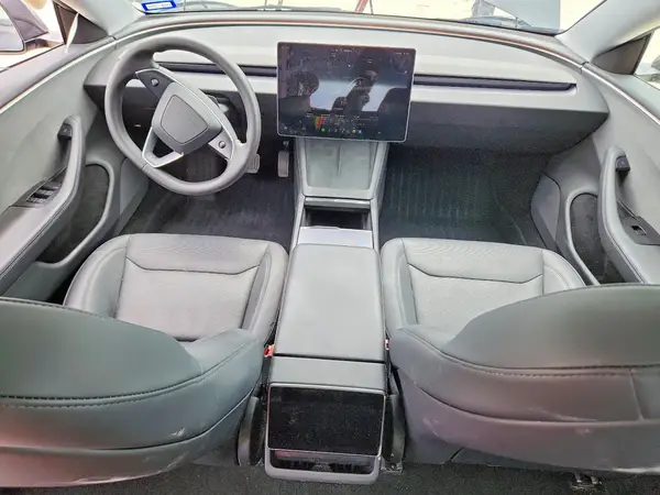 5YJ3E1EA5RF836293 2024 TESLA MODEL 3 - Image 8