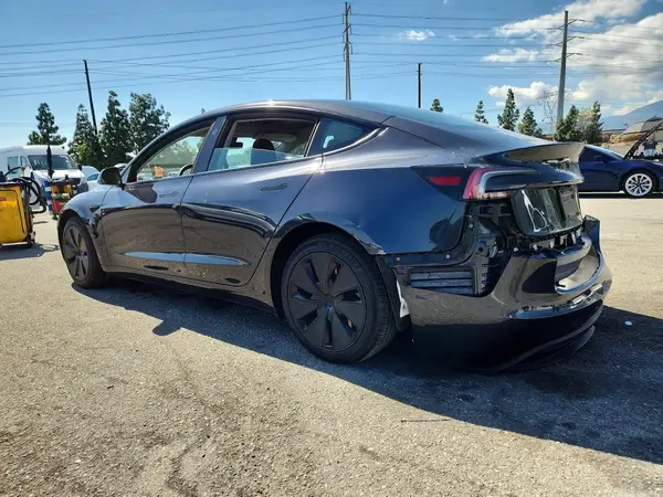 5YJ3E1EA5RF843938 2024 TESLA MODEL 3 - Image 2