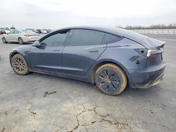 5YJ3E1EA5RF845124 2024 TESLA MODEL 3 - Image 2