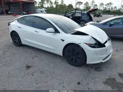 5YJ3E1EA5RF848976 2024 TESLA MODEL 3