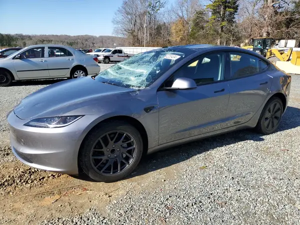 5YJ3E1EA5RF856396 2024 TESLA MODEL 3 - Image 1