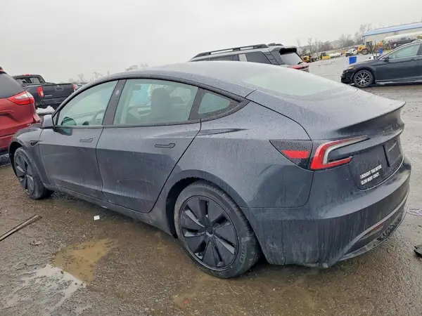 5YJ3E1EA5RF859959 2024 TESLA MODEL 3 - Image 2