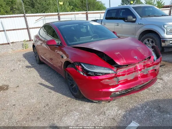 5YJ3E1EA5RF863428 2024 TESLA MODEL 3 - Image 1