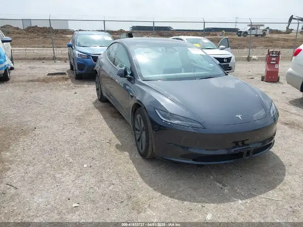 5YJ3E1EA5RF870377 2024 TESLA MODEL 3 - Image 1